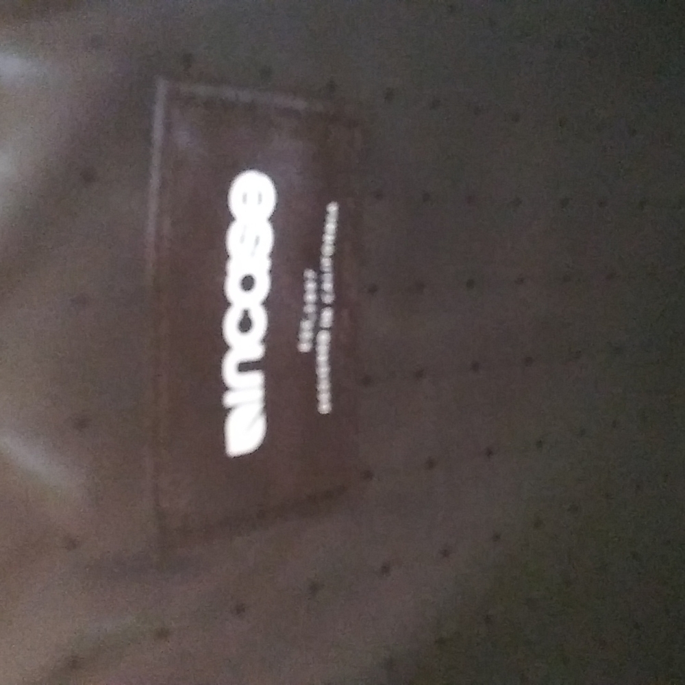 Incase laptop black case. - Picture 4 of 11